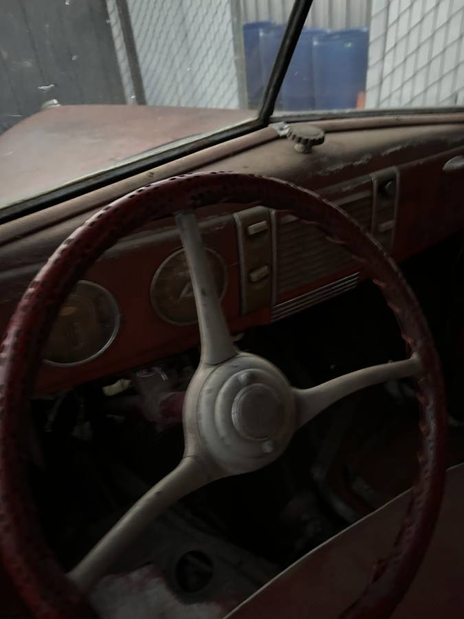 Ford-1939-brown-7
