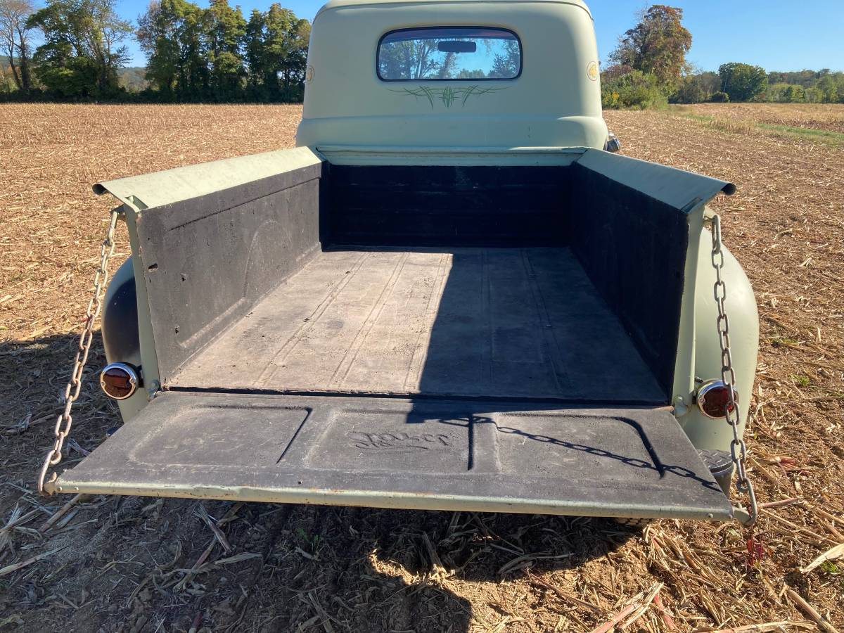 Ford-1948-green-1