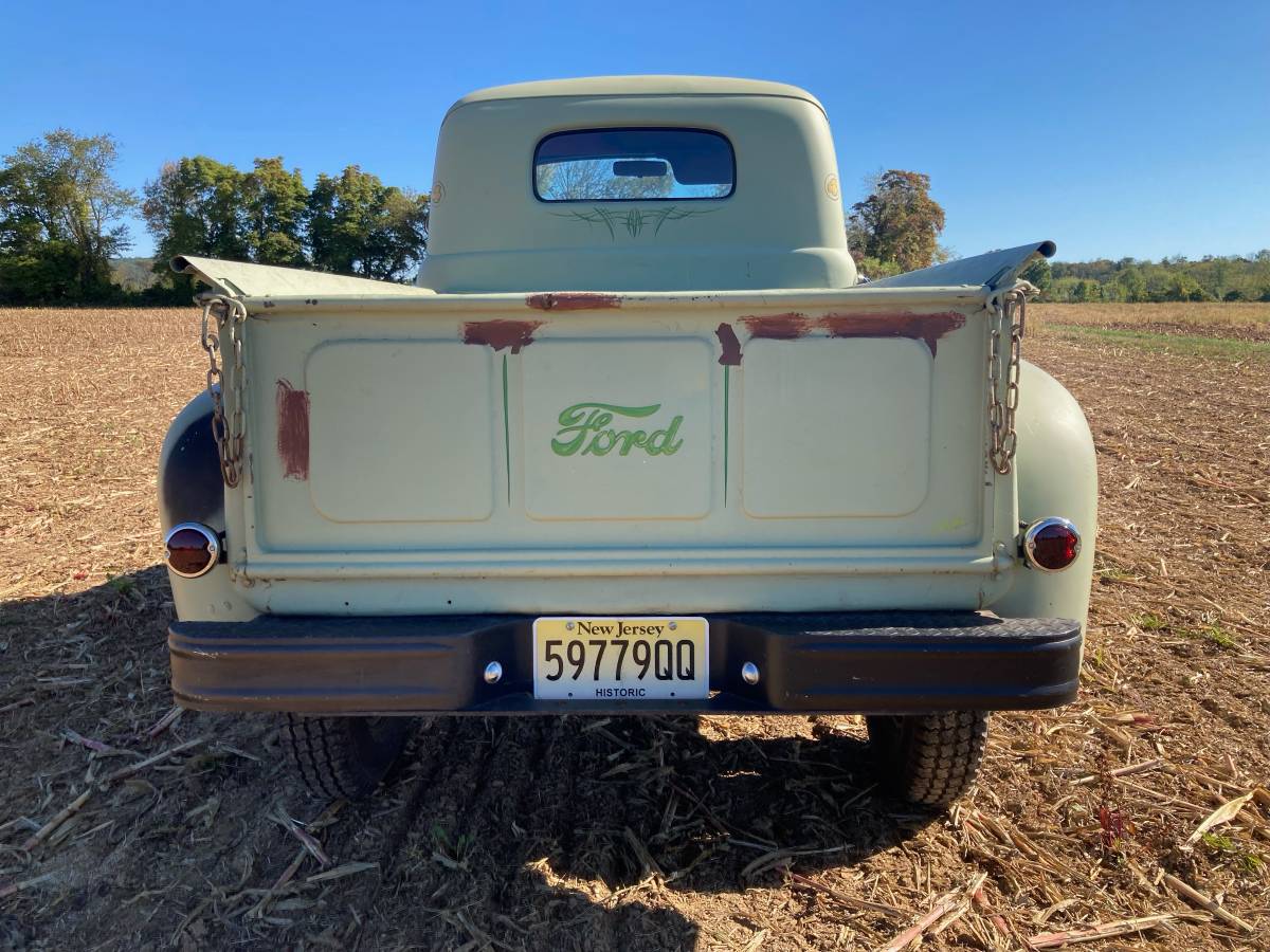 Ford-1948-green-4