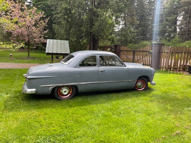 Ford-1949-grey-3