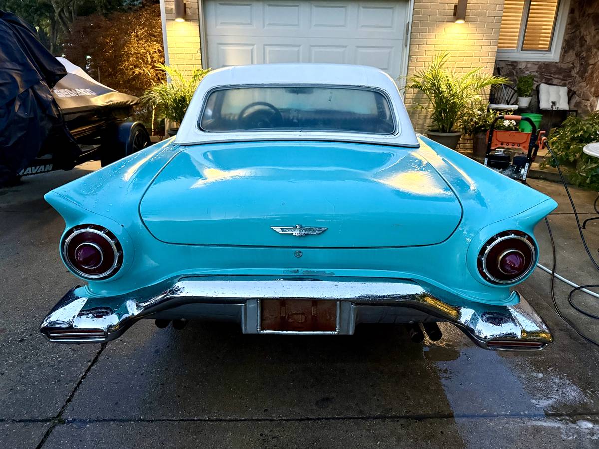 Ford-1957-2
