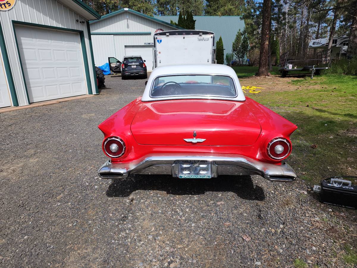 Ford-1957-red-2