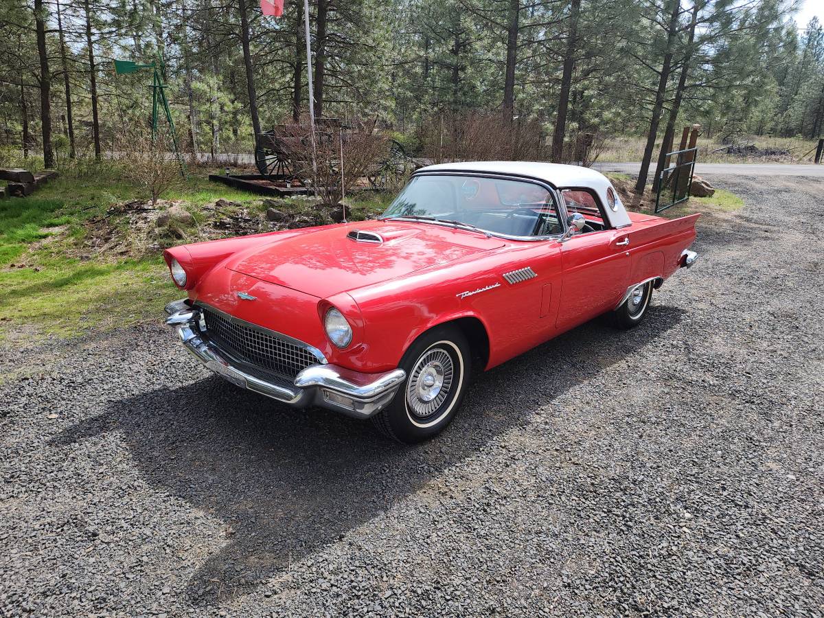 Ford-1957-red-3
