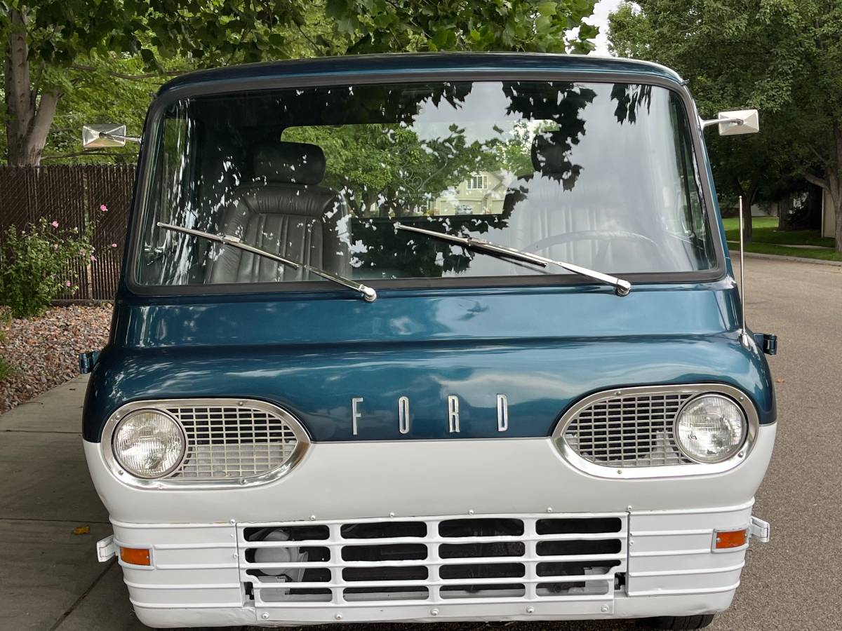 Ford-1961-blue-3