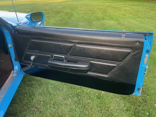 Ford-1970-blue-6