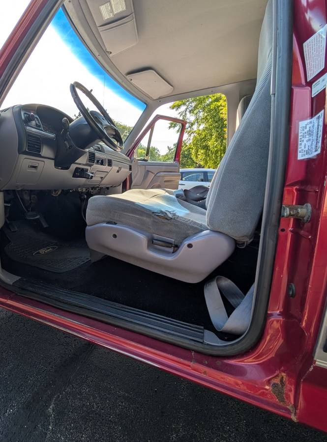Ford-1995-red-20