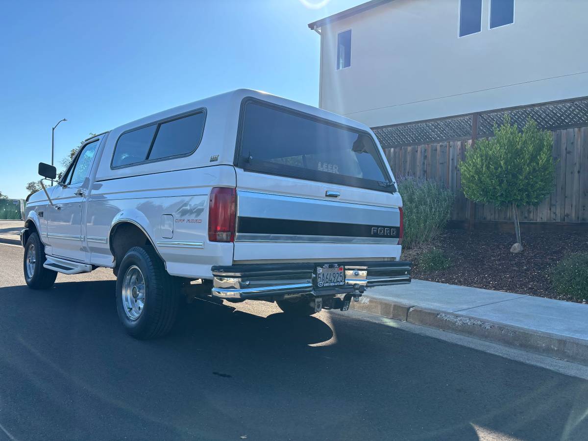 Ford-1995-white-17