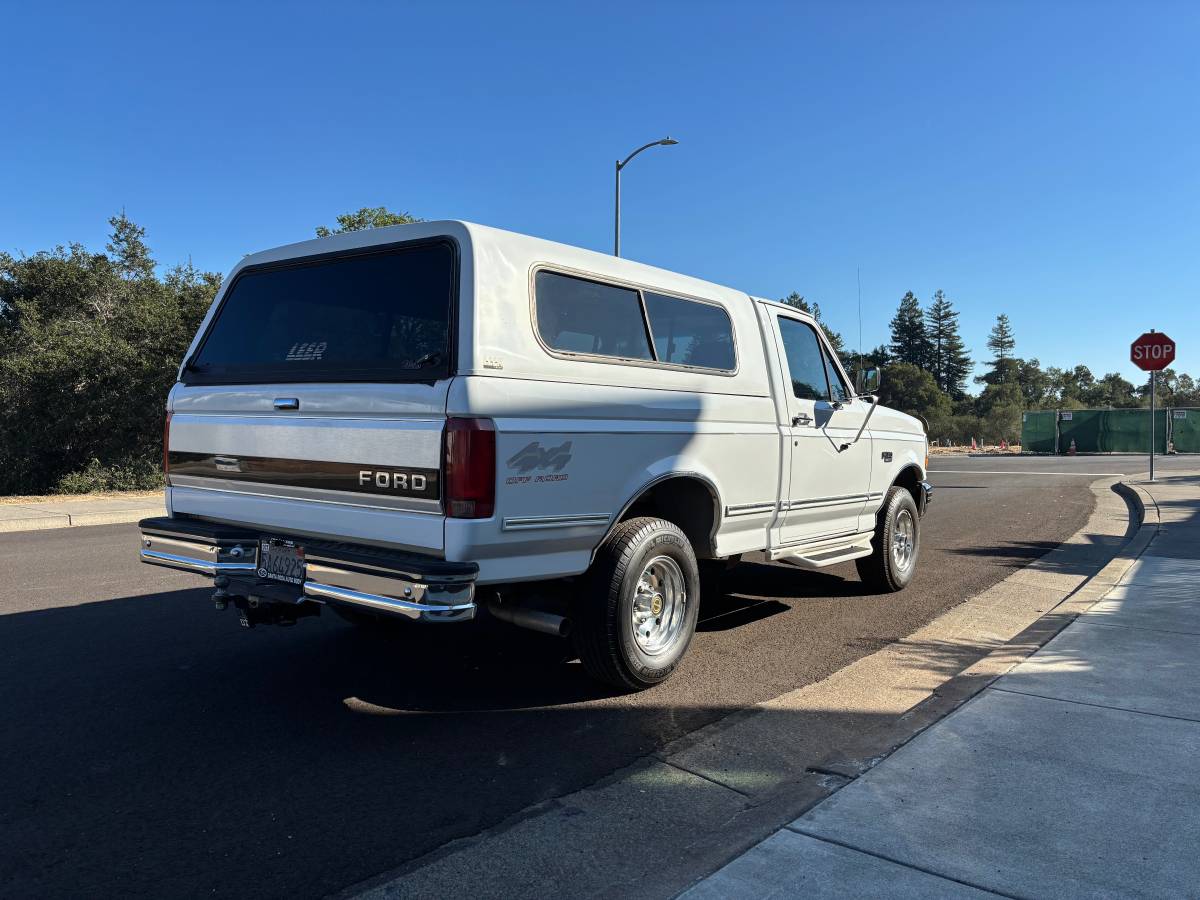Ford-1995-white-19