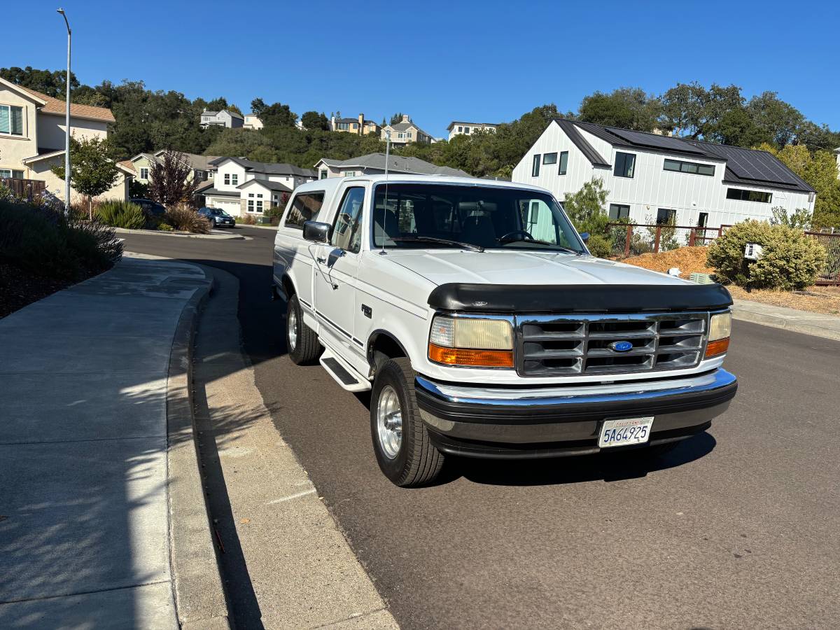 Ford-1995-white-20