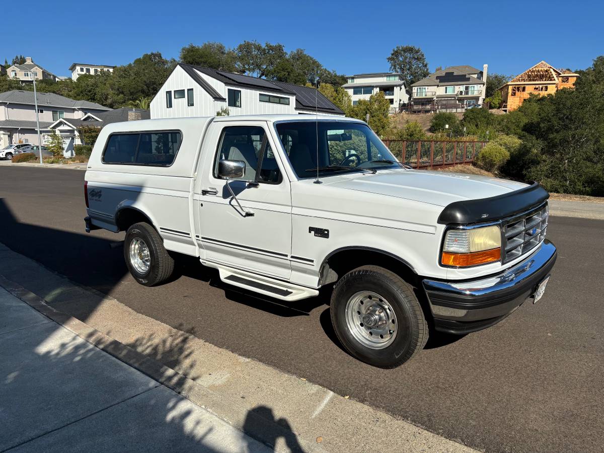 Ford-1995-white-21