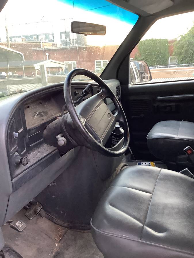 Ford-1996-white-4