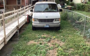 Ford-1996-white-5