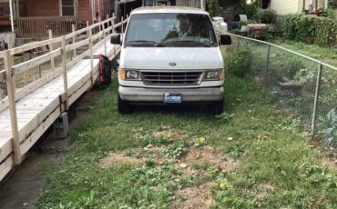 Ford-1996-white-6