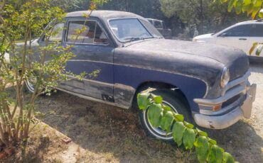 Ford-2-door-coupe-1950