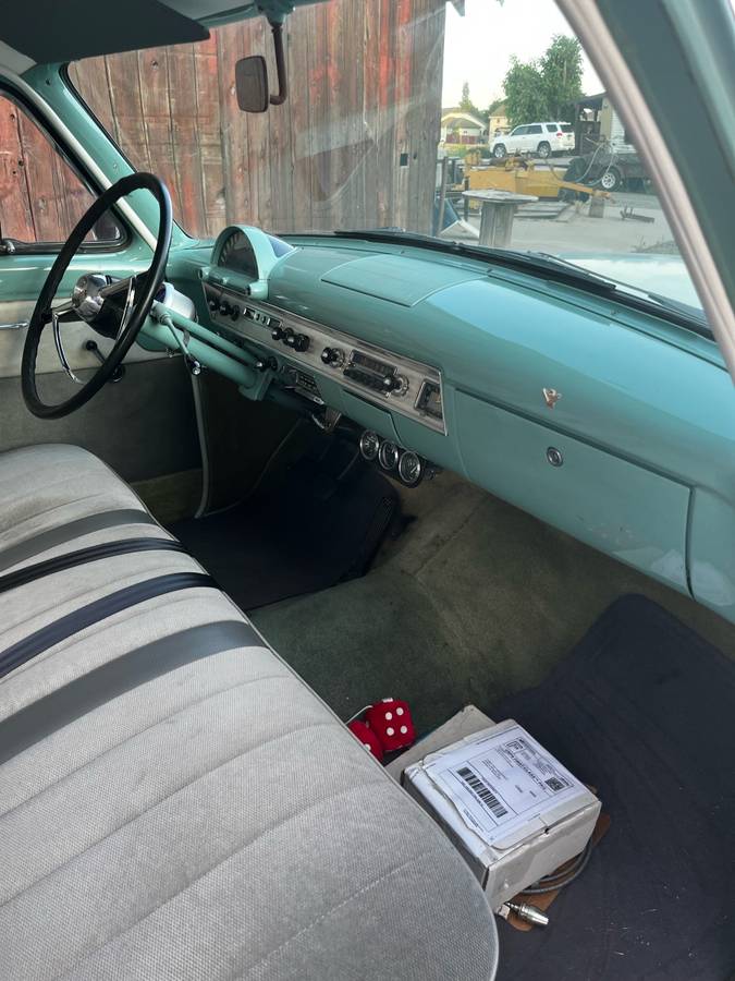 Ford-2-door-ranch-wagon-1954-green-20