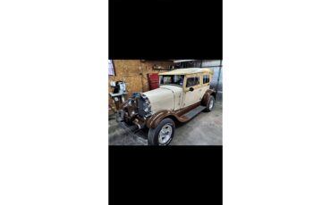 Ford-2-dr-sedan-1929-Tan-Tan-4