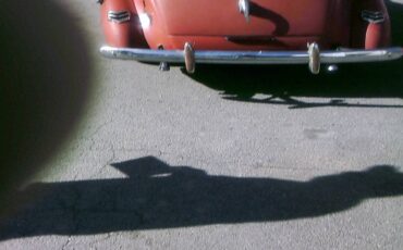 Ford-2-dr.-deluxe-1940-red-5