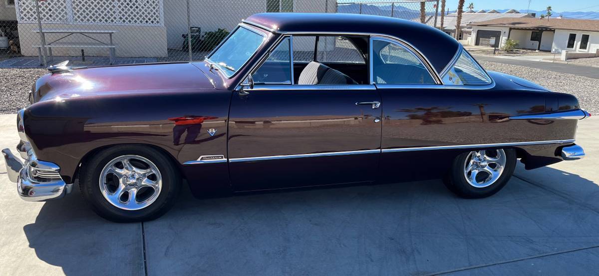 Ford-2dr-victoria-1951-custom-13