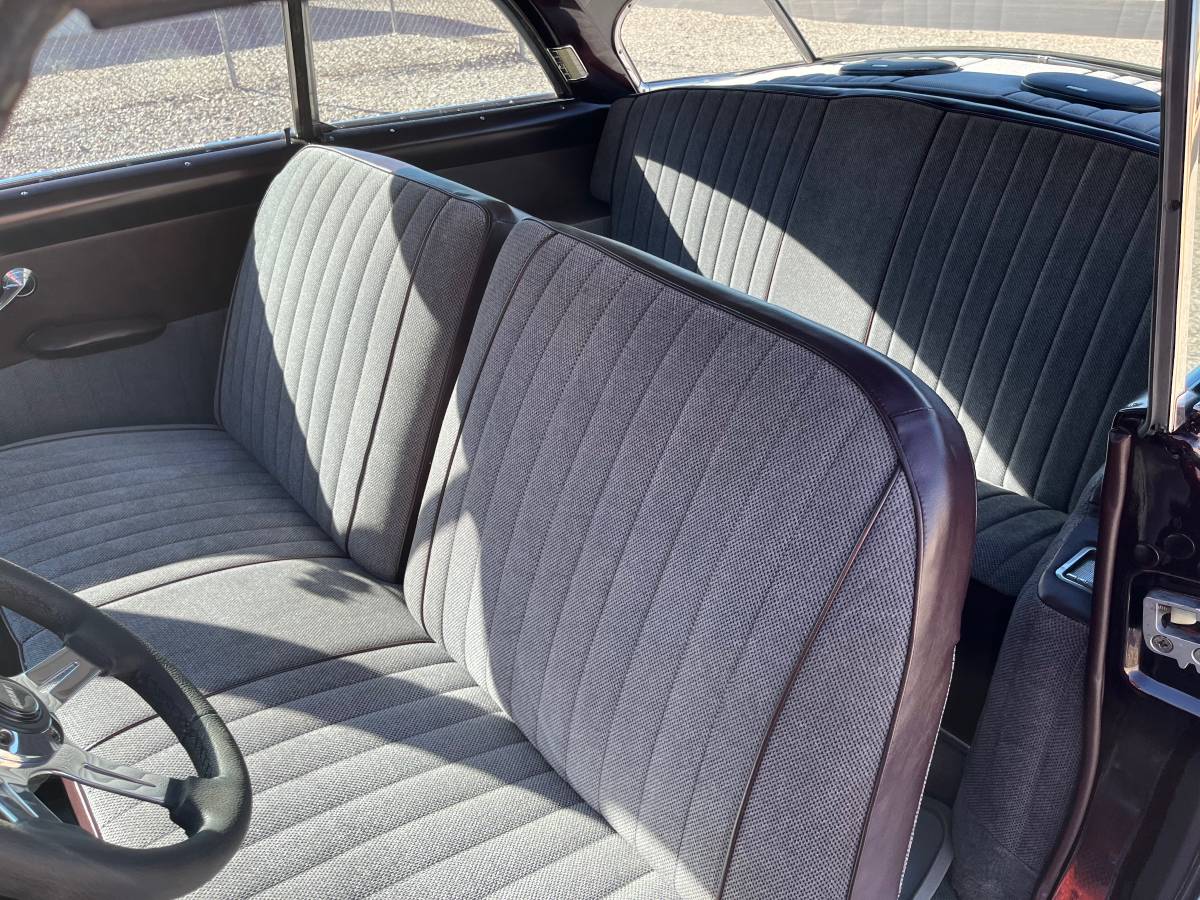 Ford-2dr-victoria-1951-custom-16