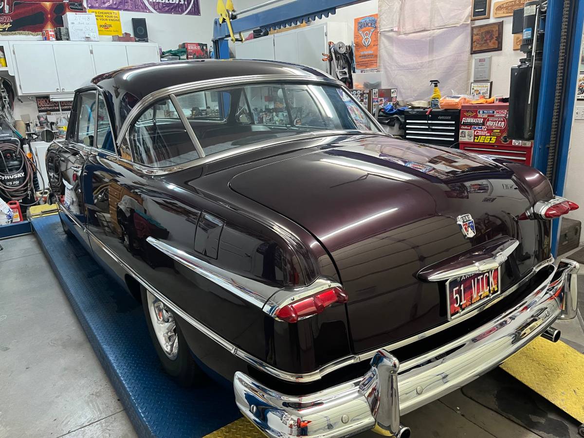 Ford-2dr-victoria-1951-custom-19