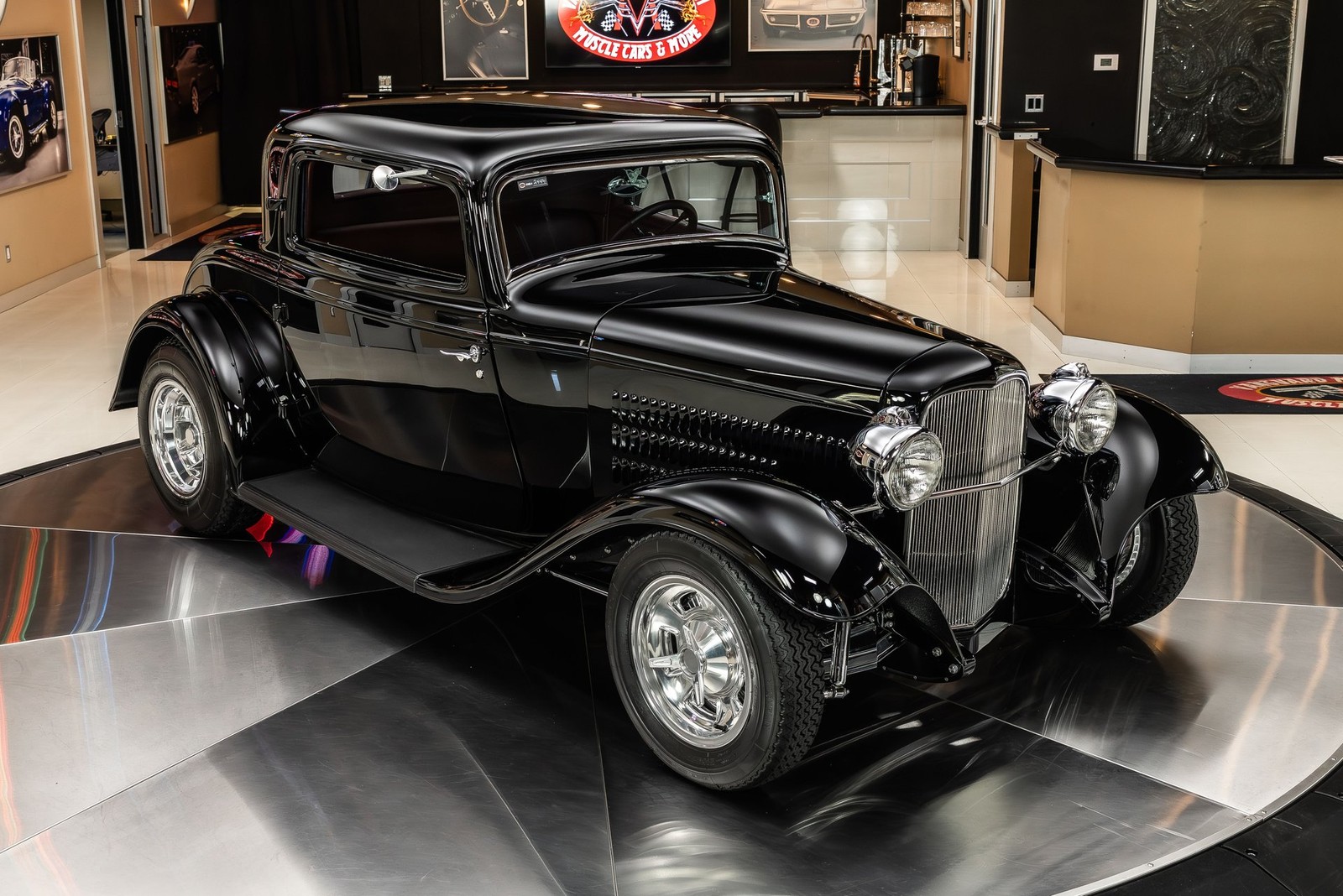 Ford-3-Window-1932-Coupe-10