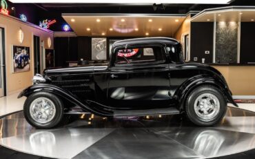 Ford-3-Window-1932-Coupe-12