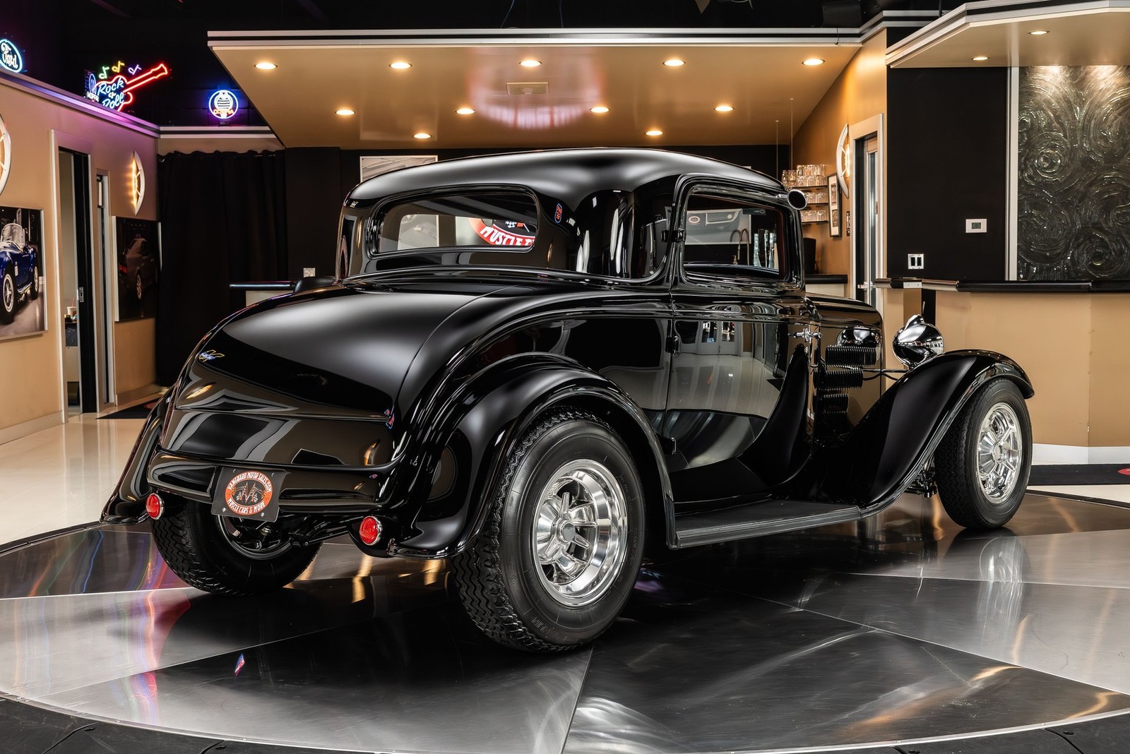 Ford-3-Window-1932-Coupe-13