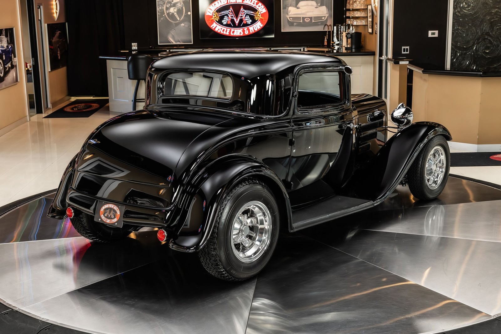 Ford-3-Window-1932-Coupe-14