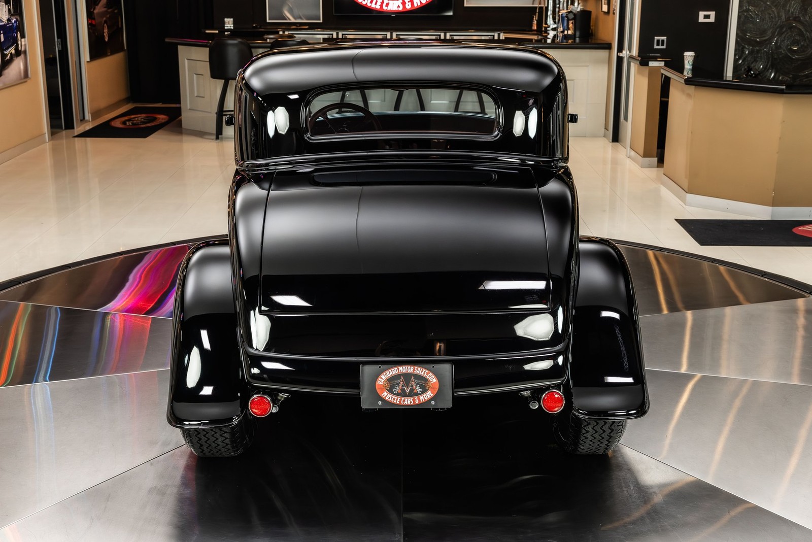 Ford-3-Window-1932-Coupe-16