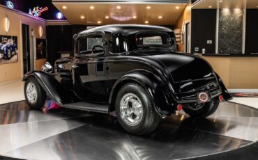 Ford-3-Window-1932-Coupe-17