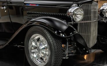Ford-3-Window-1932-Coupe-21