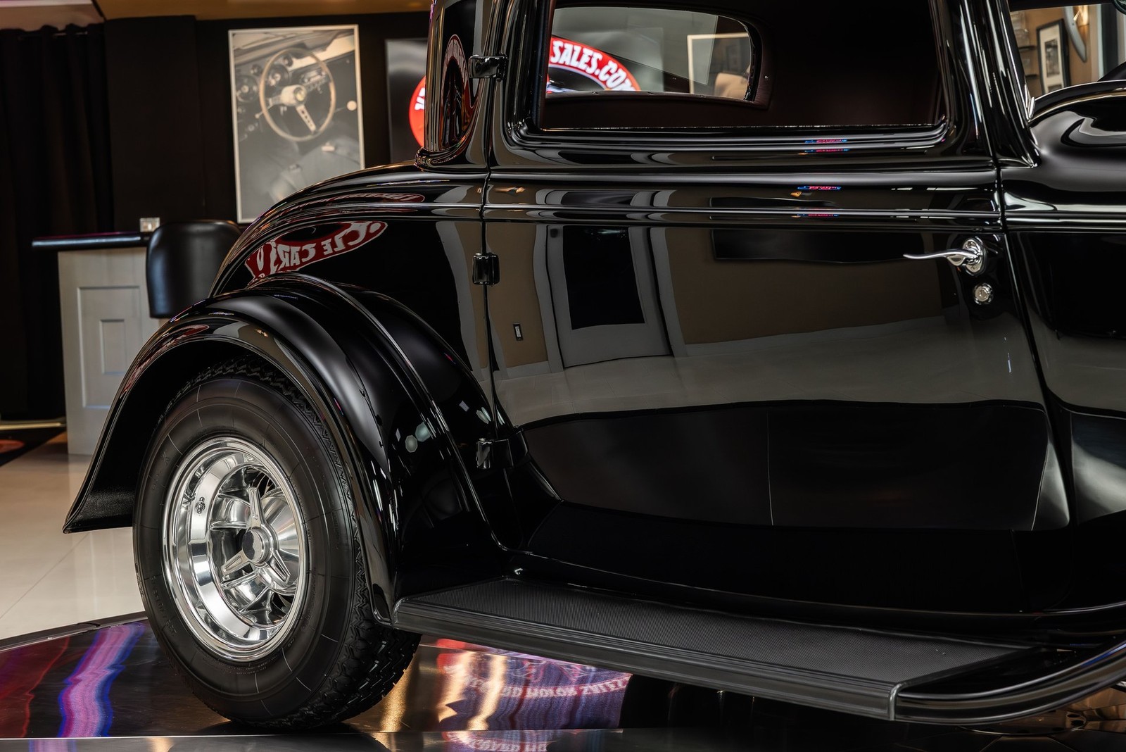 Ford-3-Window-1932-Coupe-22
