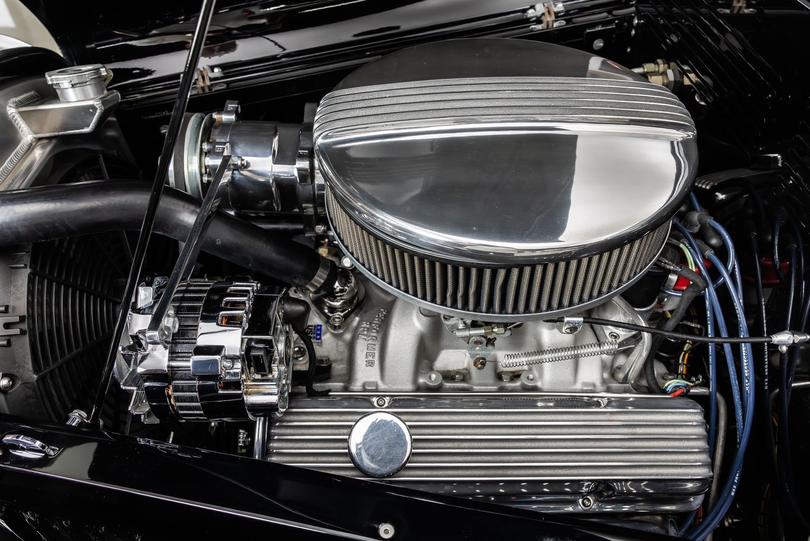 Ford-3-Window-1932-Coupe-3