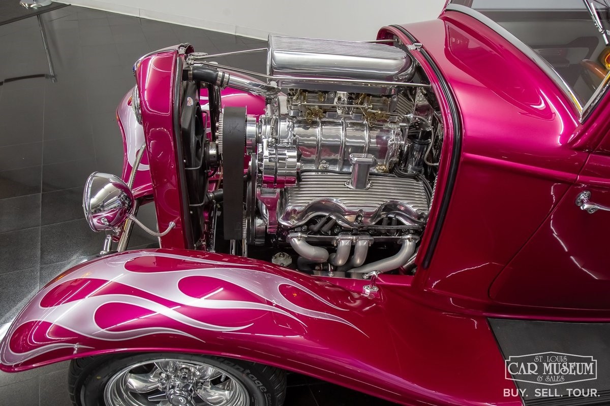 Ford-3-Window-1932-Coupe-4