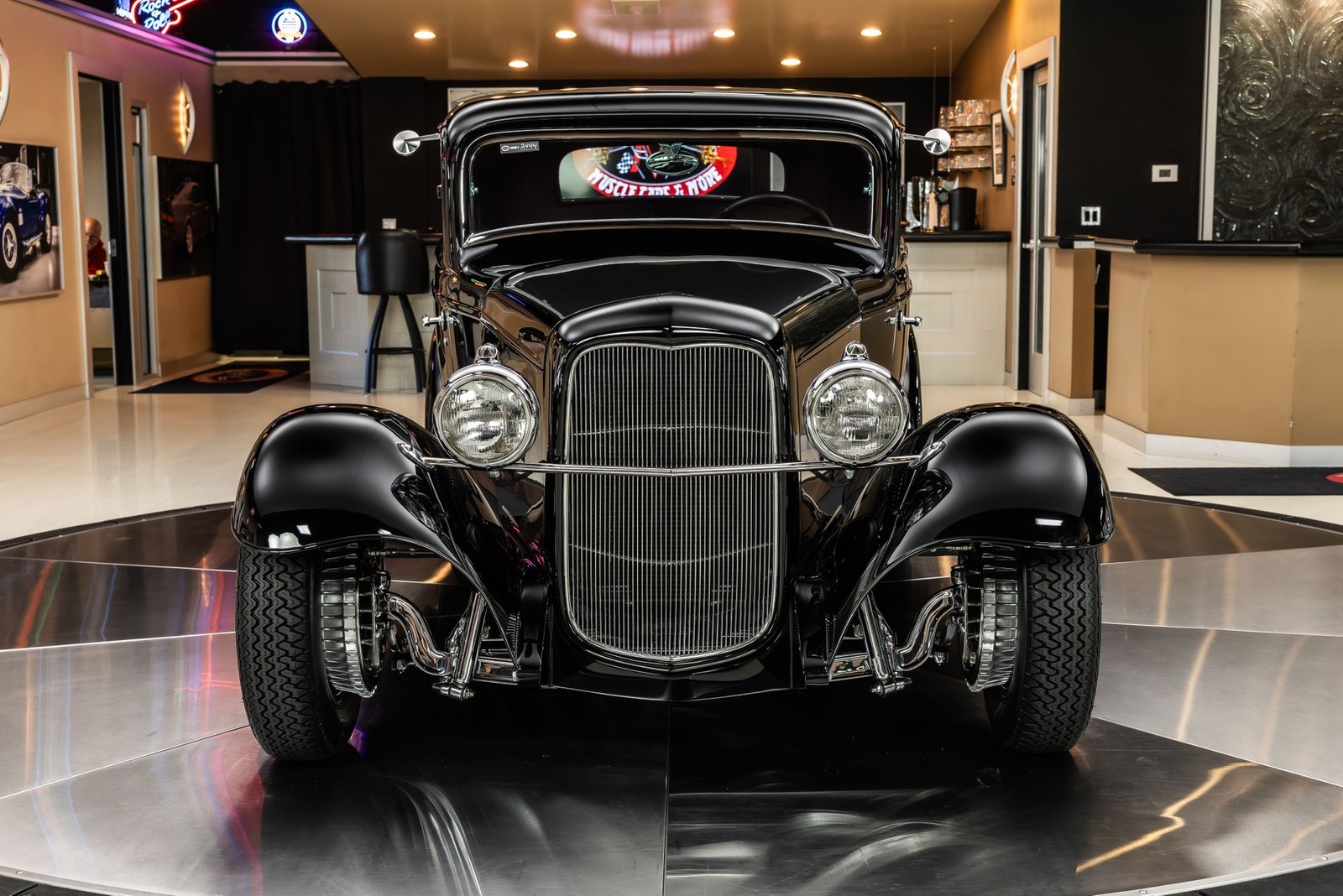 Ford-3-Window-1932-Coupe-7