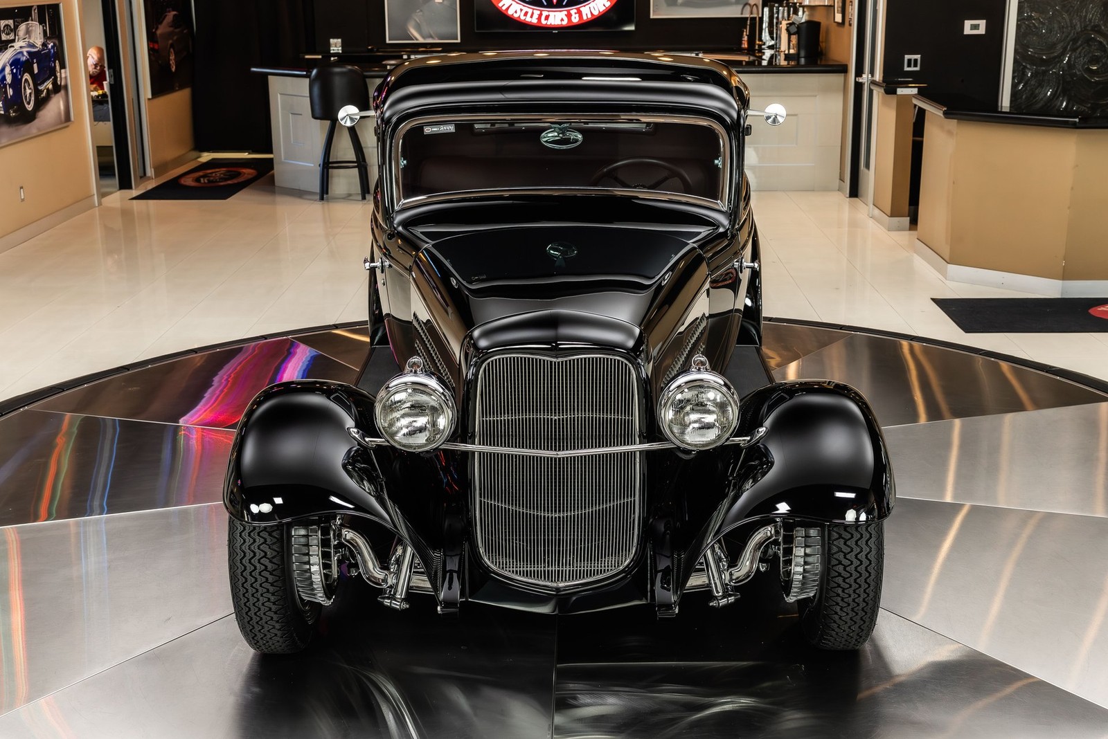 Ford-3-Window-1932-Coupe-8