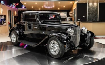 Ford-3-Window-1932-Coupe-9