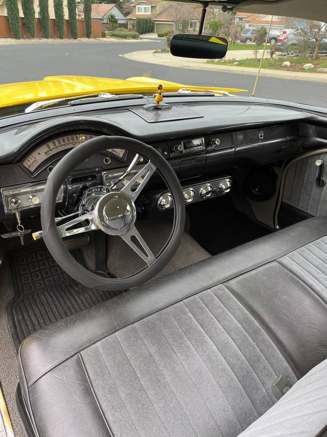 Ford-300-custom-1958-yellow-5