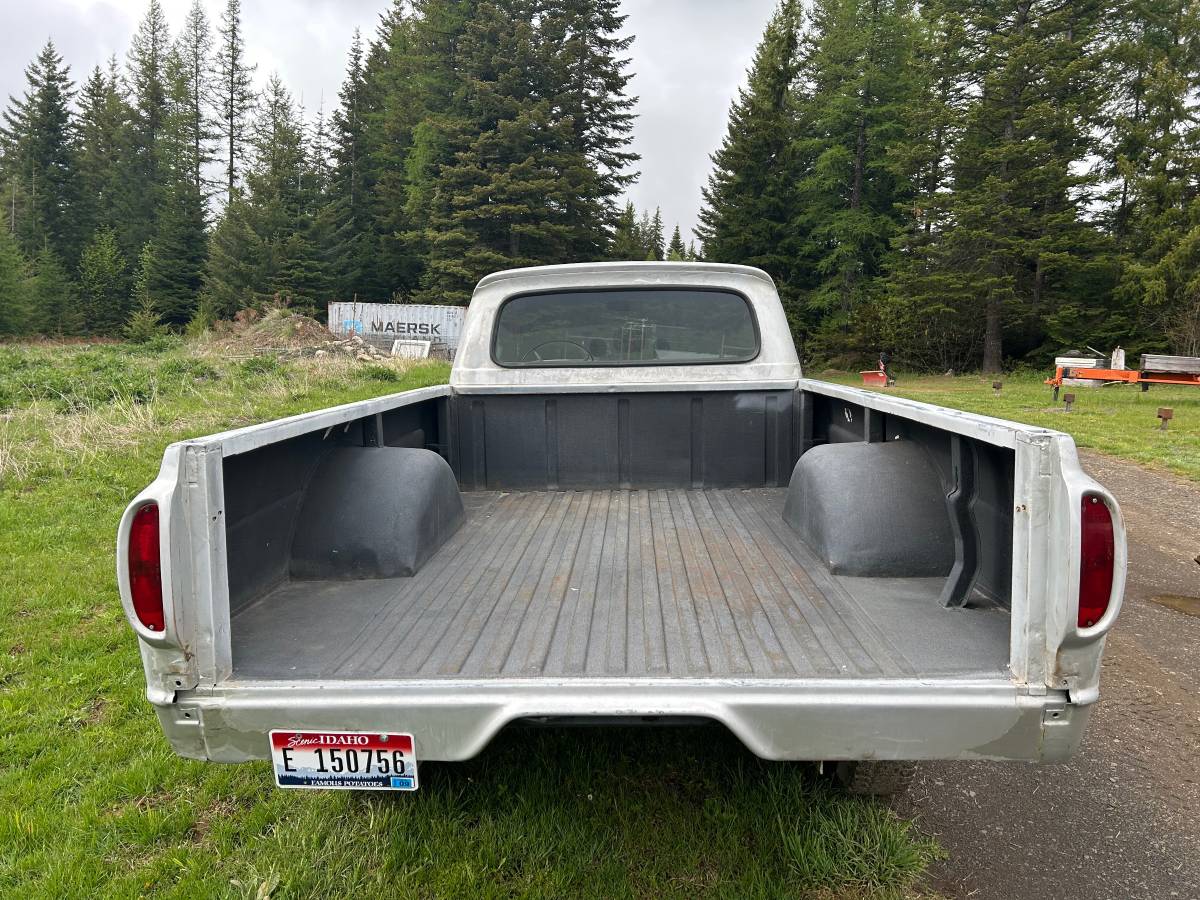 Ford-34-ton-1962-grey-10