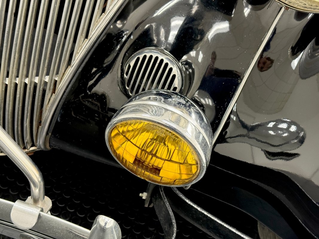 Ford-48-Series-1936-Convertible-9