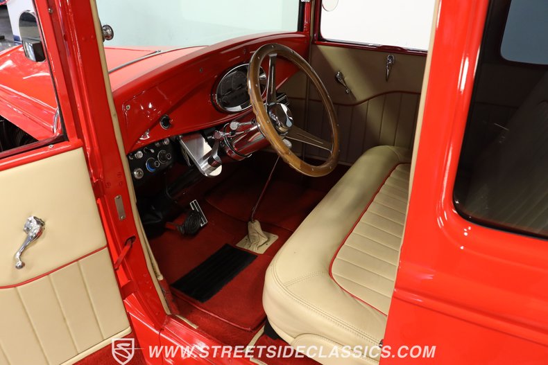 Ford-5-window-1931-Red-Hot-Tan-15