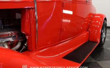 Ford-5-window-1931-Red-Hot-Tan-2