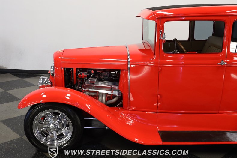Ford-5-window-1931-Red-Hot-Tan-31