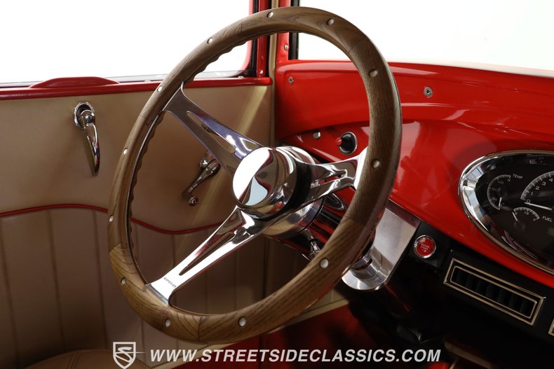 Ford-5-window-1931-Red-Hot-Tan-42