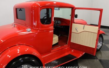 Ford-5-window-1931-Red-Hot-Tan-45