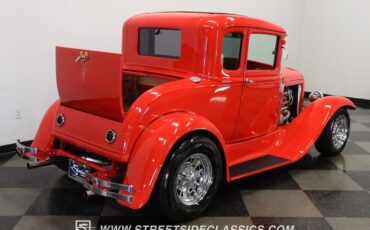 Ford-5-window-1931-Red-Hot-Tan-46