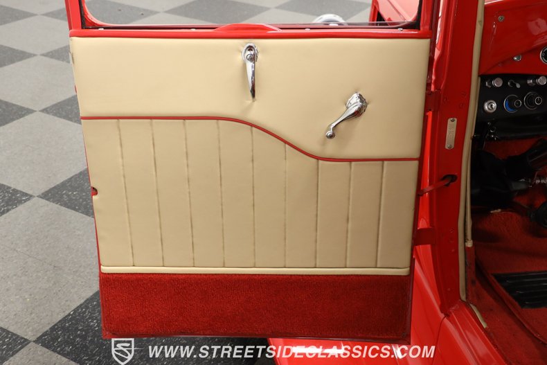 Ford-5-window-1931-Red-Hot-Tan-8