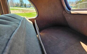 Ford-5-window-1936-Maroon-Beige-38
