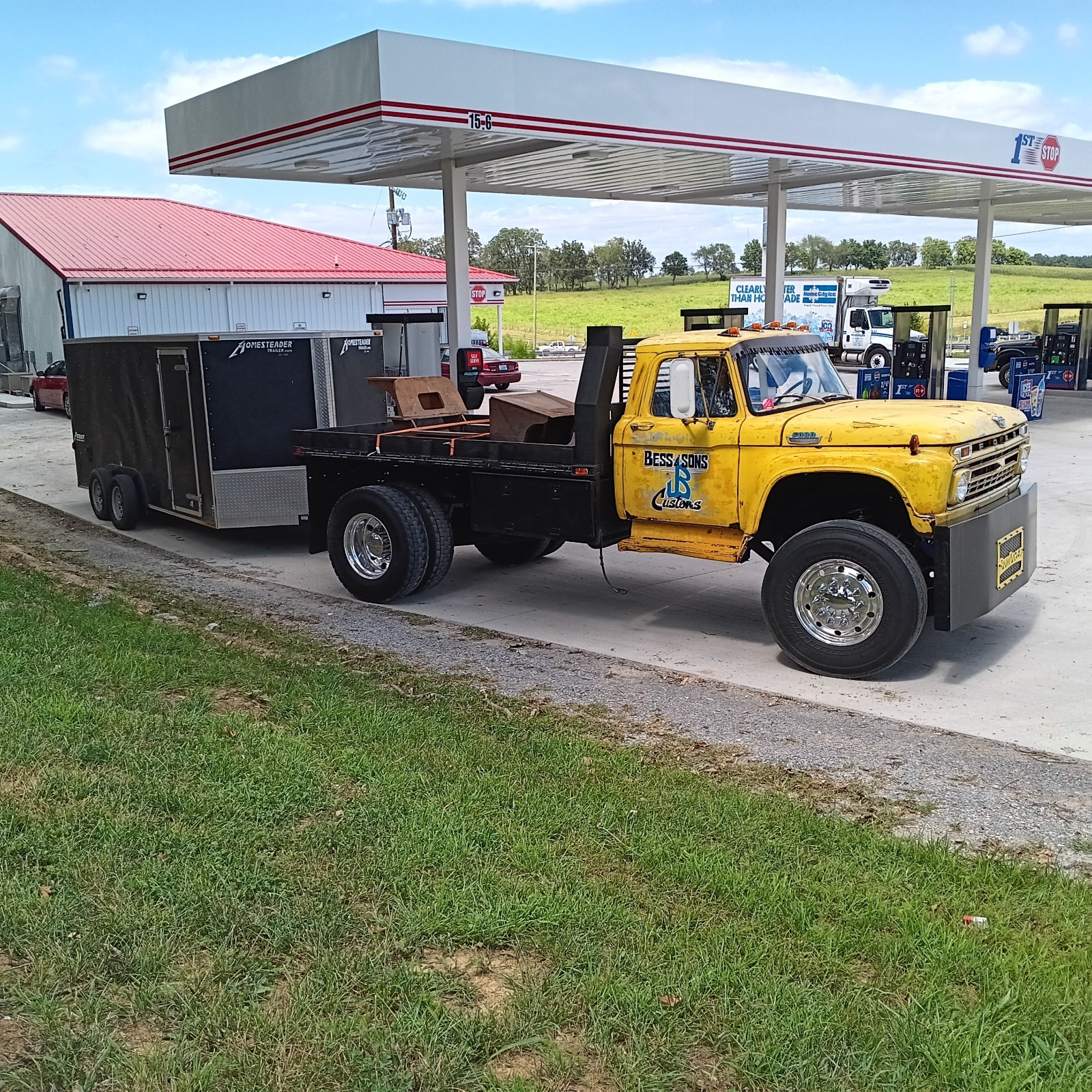 Ford-600-Custom-1966-Cab-Chassis-2