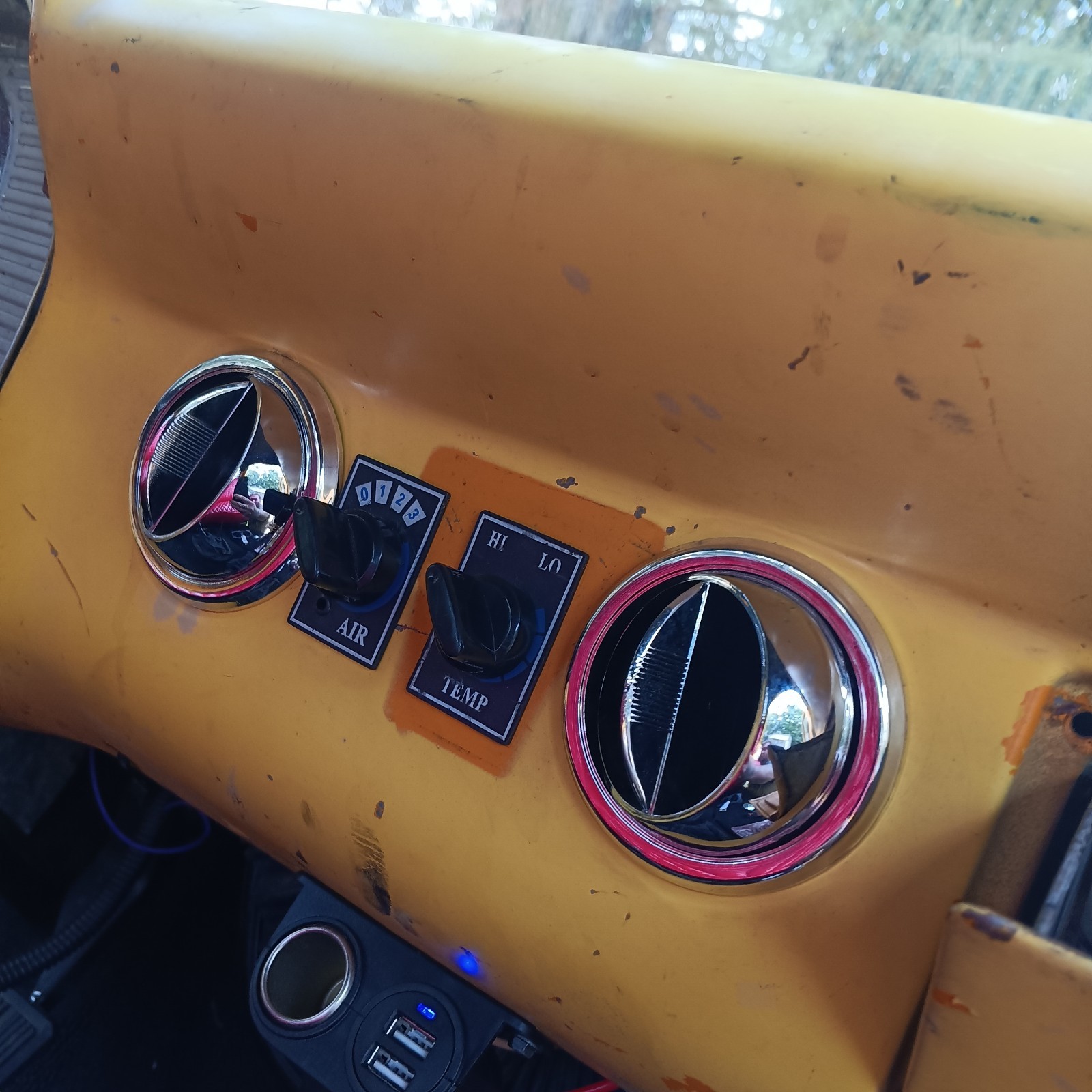 Ford-600-Custom-1966-Cab-Chassis-29